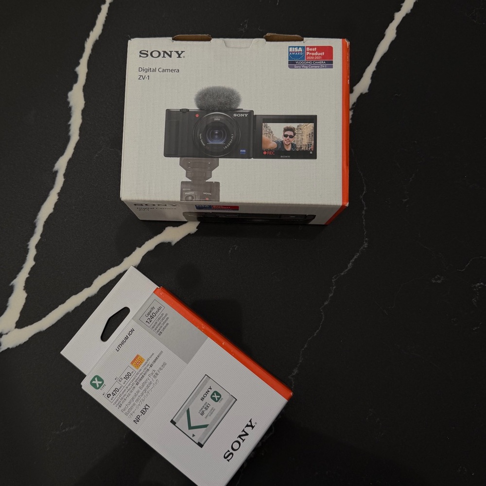 Sony - ZV-1 20.1-Megapixel Digital Camera for Content Creators and
Vloggers